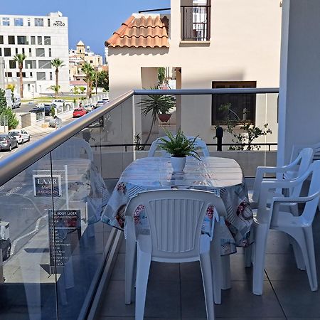 Albert'S Apartment St Lazarus 402 B - First Floor Larnaca Bagian luar foto