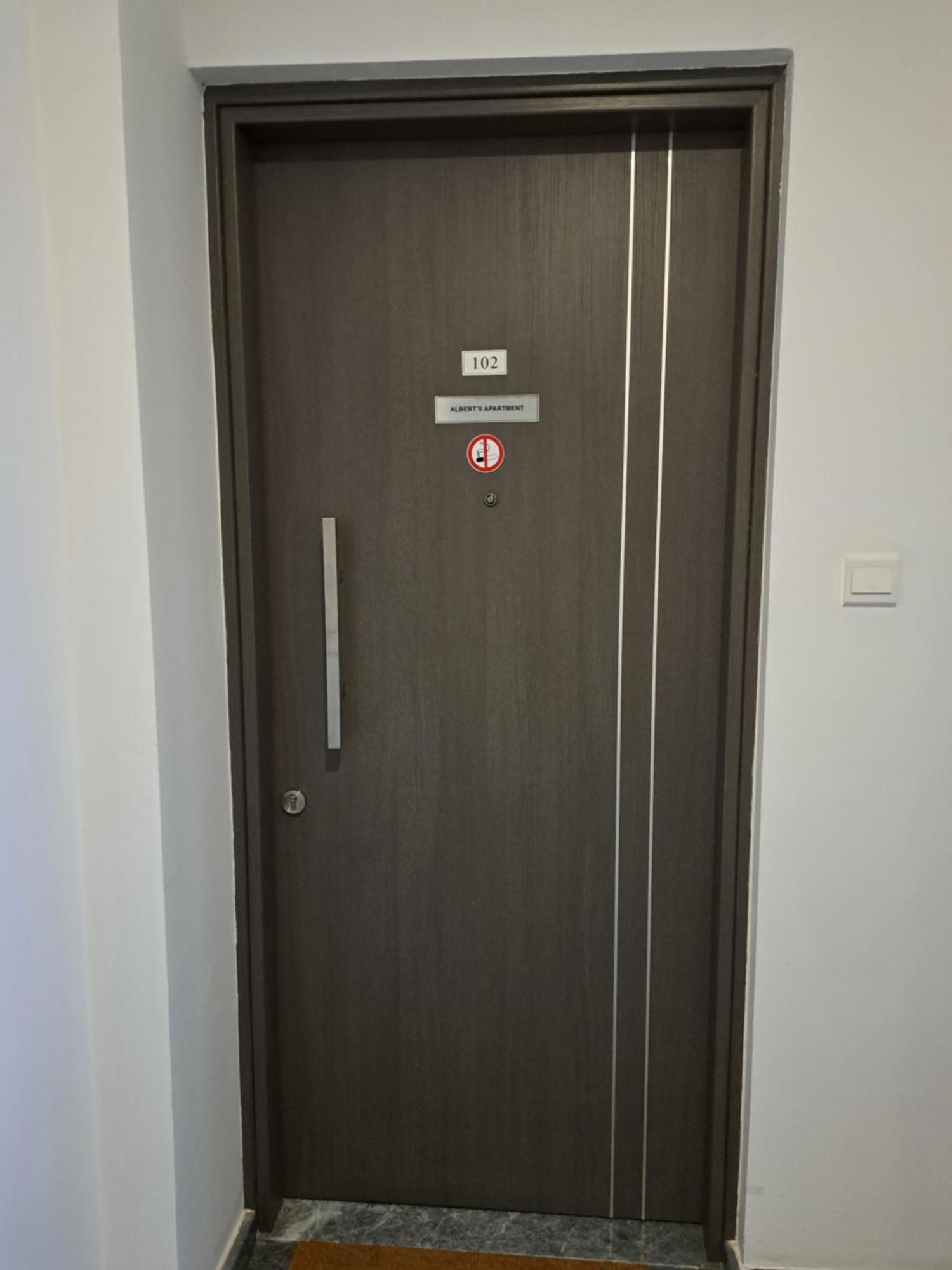 Albert'S Apartment St Lazarus 402 B - First Floor Larnaca Bagian luar foto