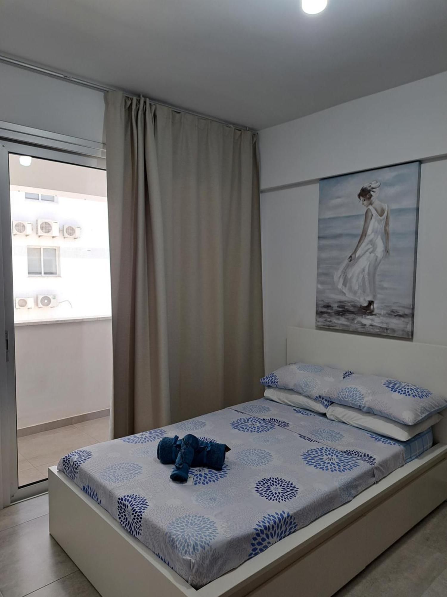 Albert'S Apartment St Lazarus 402 B - First Floor Larnaca Bagian luar foto