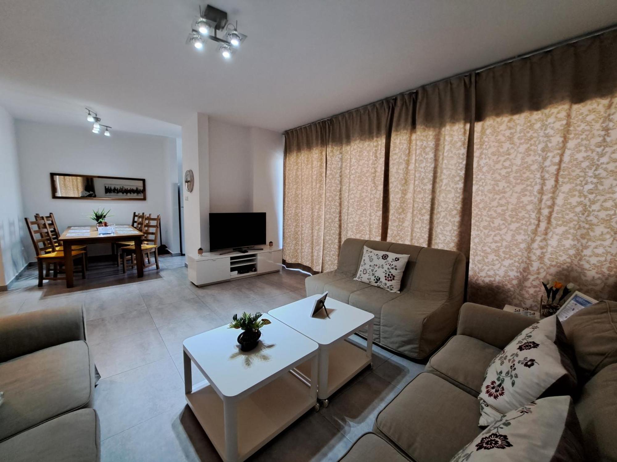Albert'S Apartment St Lazarus 402 B - First Floor Larnaca Bagian luar foto